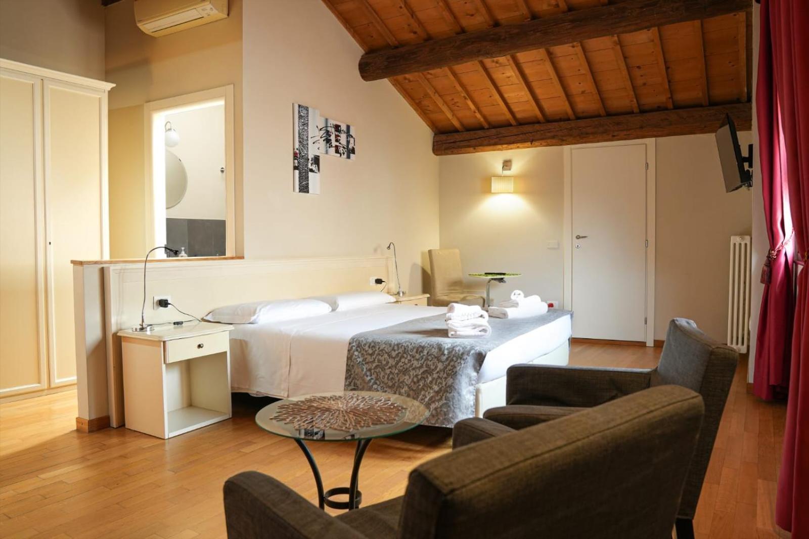 Honey Rooms Ferrara Dış mekan fotoğraf